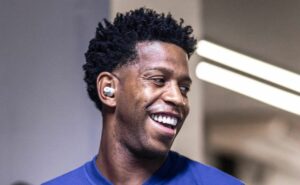 pedro caixinha toma decisão sobre gil no santos que pode afetar diretamente futuro de neymar