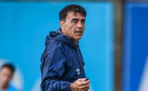 gustavo quinteros faz revelação mirando o gre nal e expõe planejamento contra o internacional