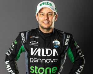 stone estreia na stock car com patrocínio à cavaleiro sports e ao piloto ricardo maurício