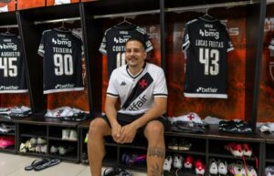 empresa de apostas patrocinadora do vasco promove ativação com torcedor