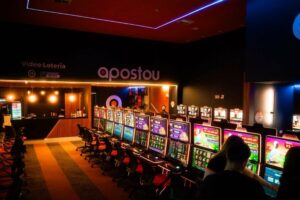 2.500 vlts licenciados no paraná: saiba quanto o governo do estado já faturou com outorgas