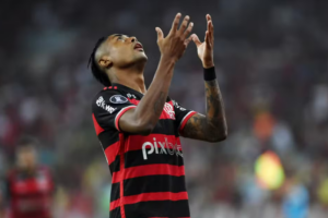 após 720 dias de suspensão por envolvimento com apostas, nino paraíba volta aos gramados