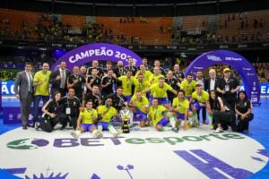 influenciador digital jon vlogs é anunciado como embaixador de casa de apostas