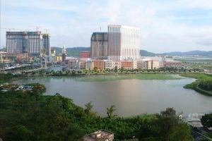 close to 600 arrested in first nine months of new macau foreign exchange law