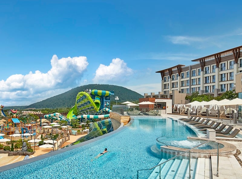 jeju shinhwa world casino rebranded as les a casino