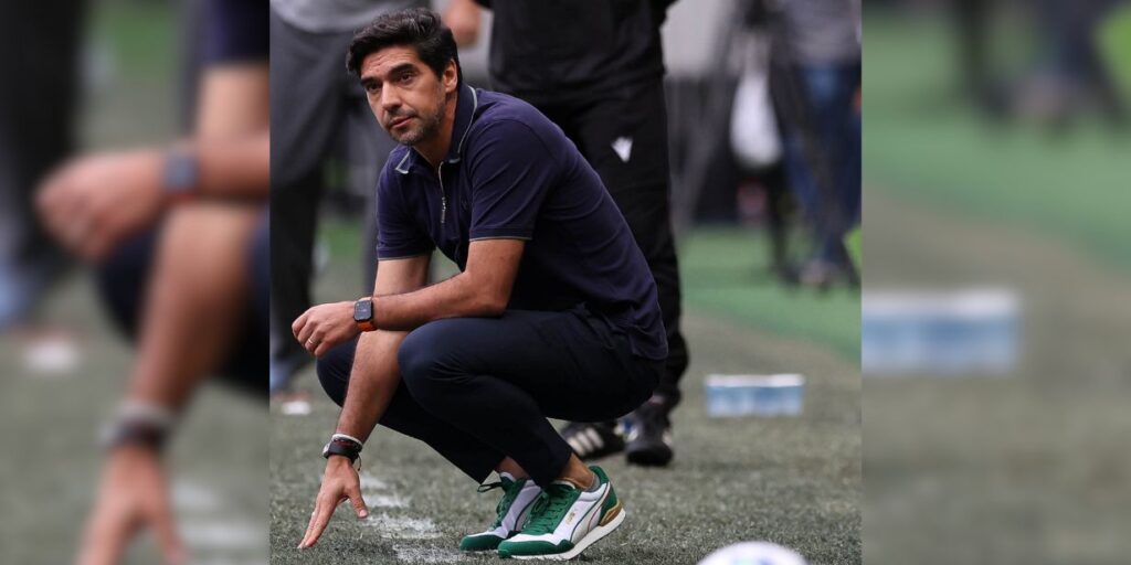 palmeiras e puma divulgam novo modelo de tênis casual com abel ferreira