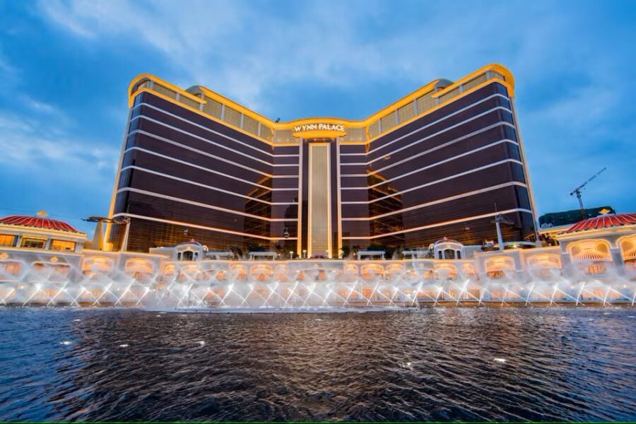 wynn macau operating revenue up in q3