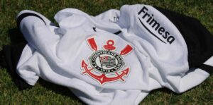 corinthians renova patrocínio da frimesa até o fim de 2026