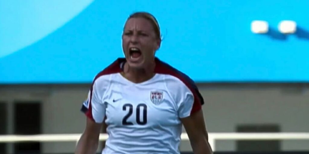abby wambach rompe com agência wasserman após ligação de dono com epstein