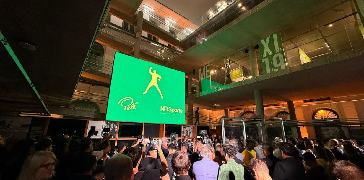 herdeiros de fotógrafo processam marca pelé por uso de imagem de gol de bicicleta