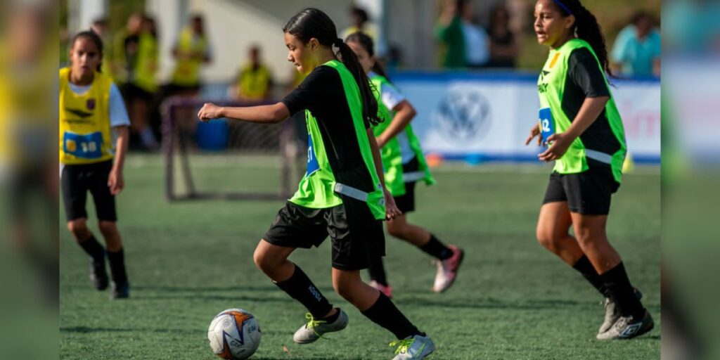 volkswagen e wolfsburg firmam parceria para o futebol feminino no brasil