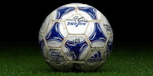 a reinvenção das bolas da copa do mundo a partir das cores e da tecnologia térmica