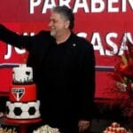 são paulo: mara casares e douglas schwartzmann são expulsos pelo conselho deliberativo