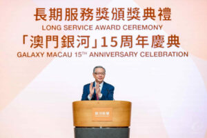 nearly 10,000 long serving employees honoured at galaxy macau 15th anniversary event