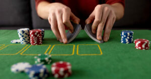 operadora de jogos online oferta aulas gratuitas de poker
