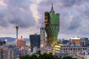 wynn macau grants share awards to 297 employees