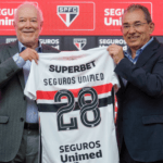 são paulo acerta patrocínio com seguros unimed para a barra traseira da camisa